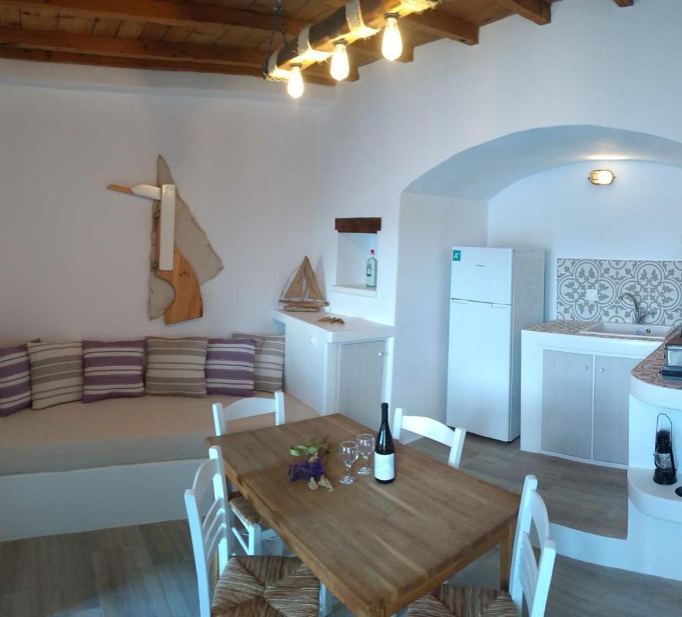 Milos By The Sea - Eco House Plaka  Buitenkant foto