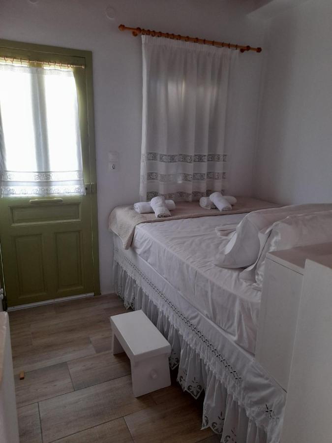 Milos By The Sea - Eco House Plaka  Buitenkant foto