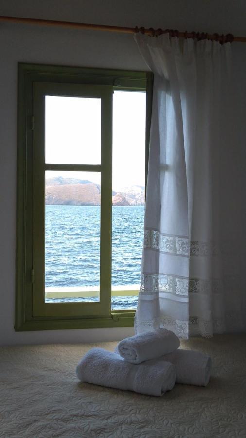 Milos By The Sea - Eco House Plaka  Buitenkant foto